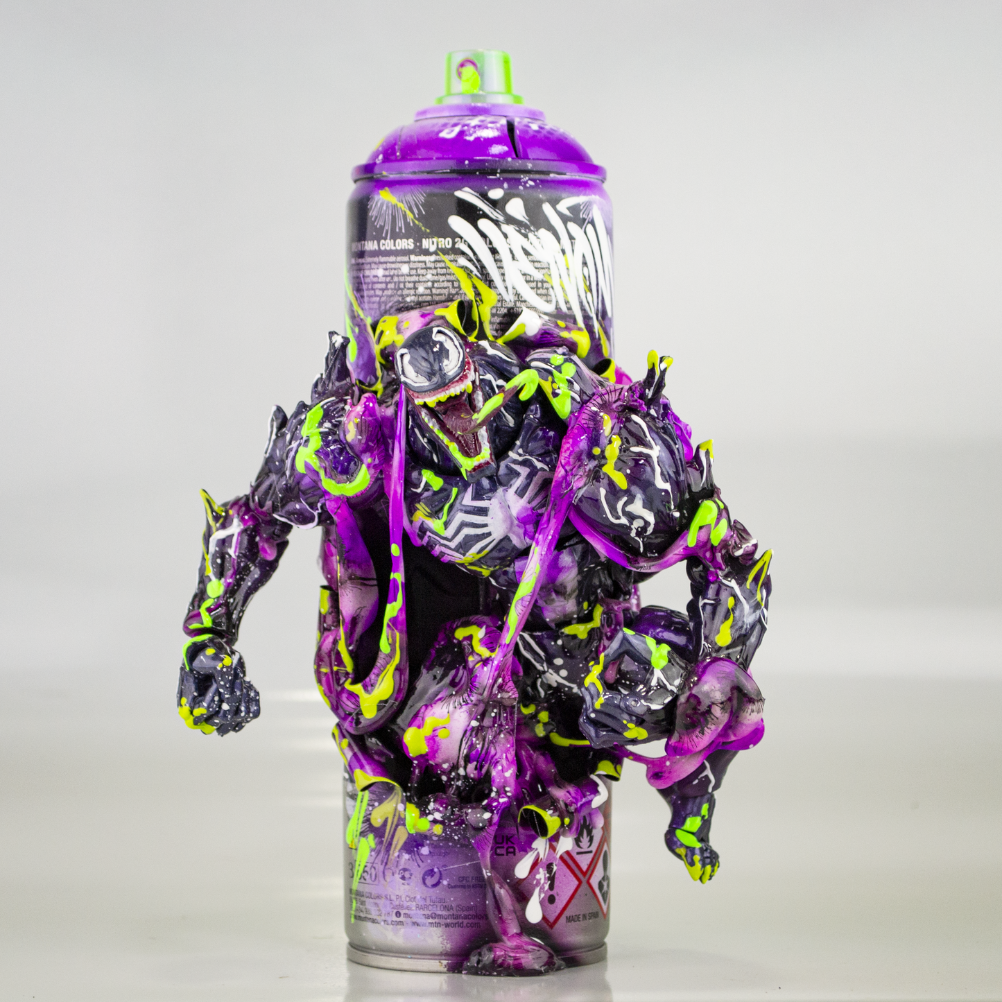 "FRACTURED VENOM” - 9" MEGA BOMBER COLLAB W/GEM ERA COLLECTIBLE CARD